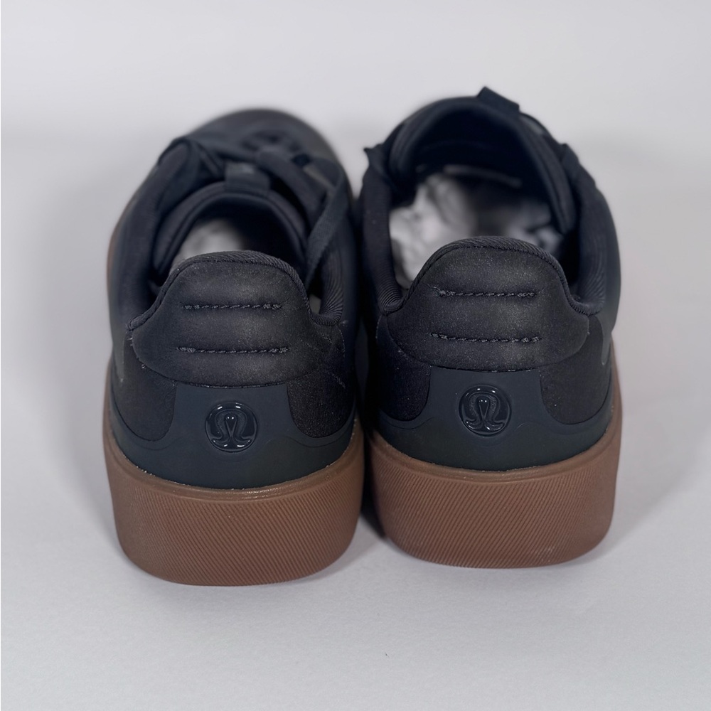 lululemon athletica Men's Grey Cityverse Sneakers with Gum Sole 11 - Picture 7 of 7